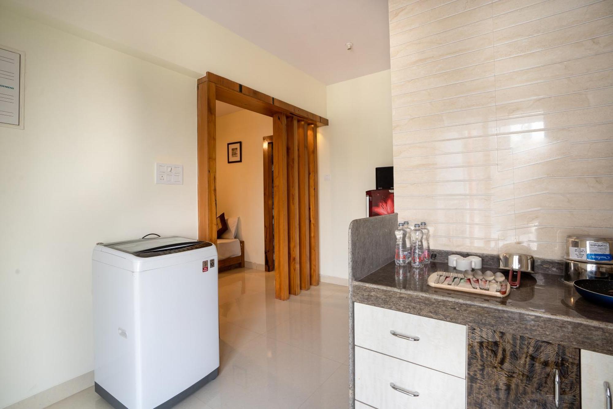 Home2 Suites And Service Apartments, Mumbai Airport Bilik gambar